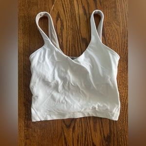 Women’s Lululemon white align tank. EUC.